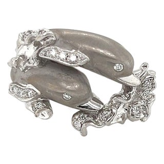 Mid 20th Century Carrera y Carrera Diamond 18k White Gold Double Dolphin Ring Size 5 For Sale