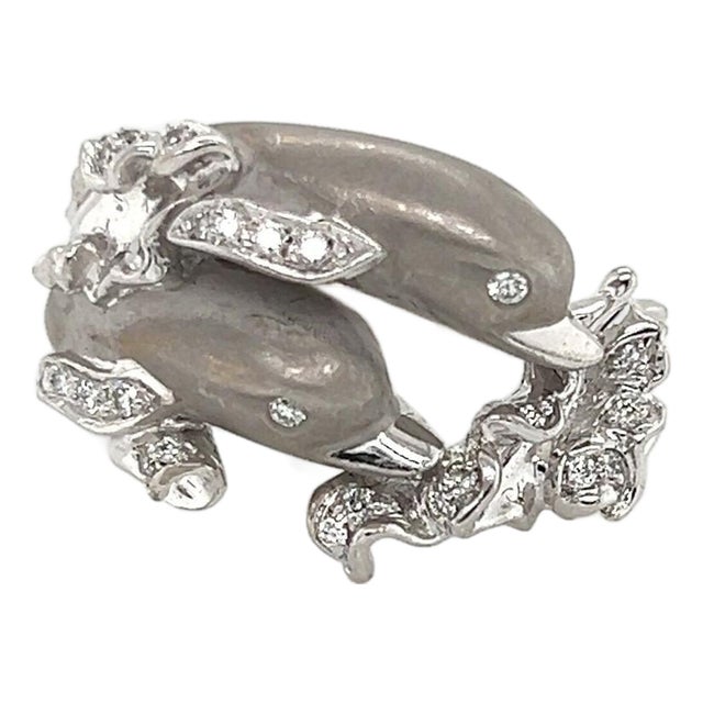Mid 20th Century Carrera y Carrera Diamond 18k White Gold Double Dolphin Ring Size 5 For Sale