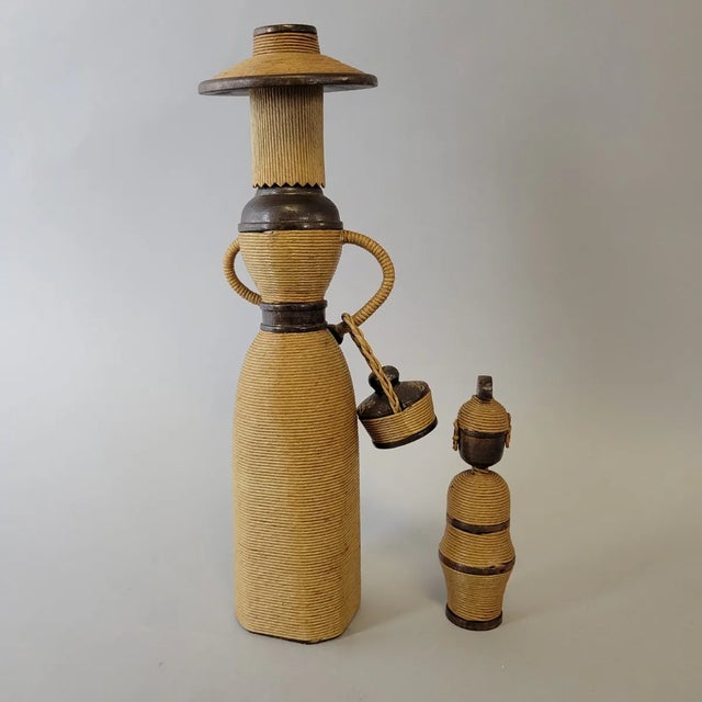 Brown Mid-Century Scandinavian Folk Art Straw-Wrapped Wooden Doll Set – Mother & Child For Sale - Image 8 of 12