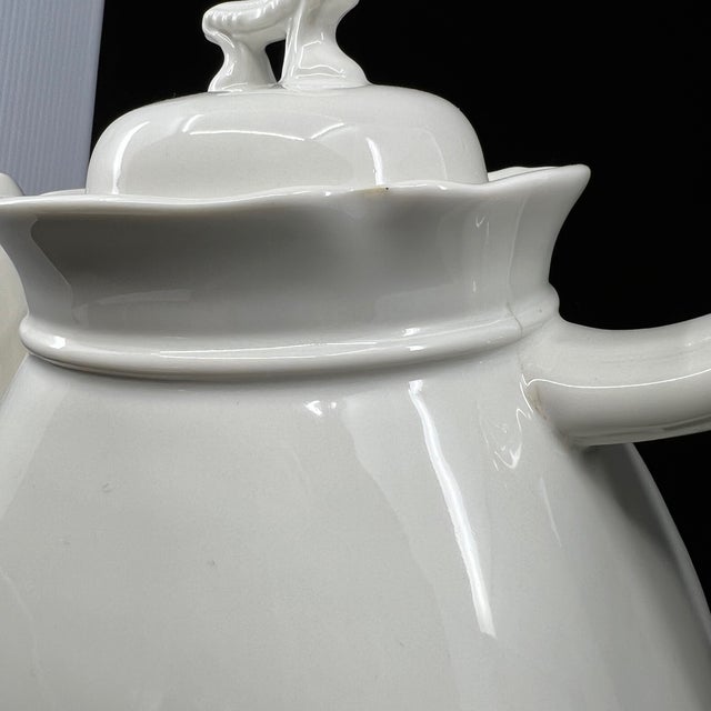 Shabby Chic Vintage 1960s Red Cliff Montcliff 8 Cup Ironstone Tea Pot For Sale - Image 3 of 11