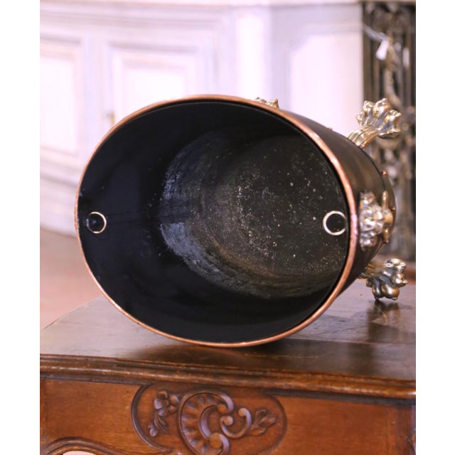 Metal 19th Century English Victorian Copper & Bronze Coal Scuttle With Original Liner For Sale - Image 7 of 8