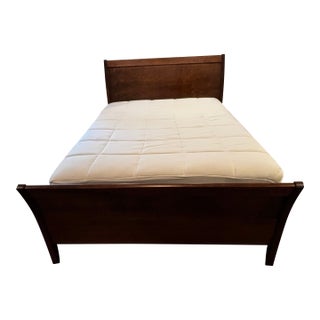 Baronet Solid Wood Modern Queen Bedroom Set For Sale