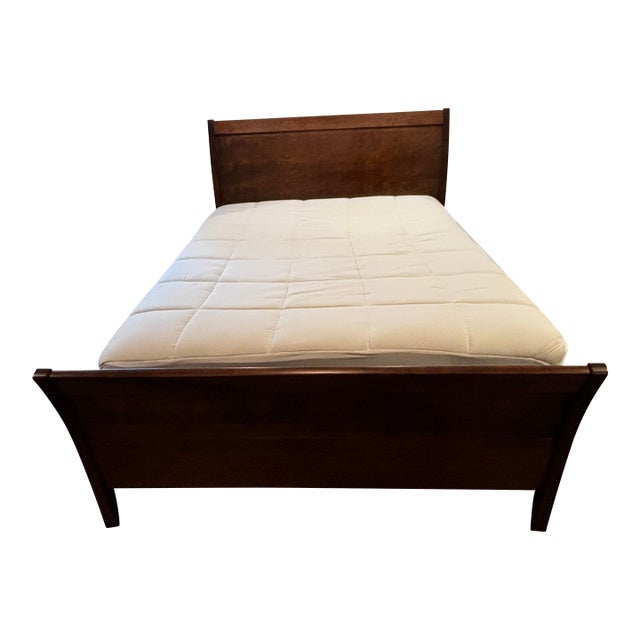 Baronet Solid Wood Modern Queen Bedroom Set For Sale