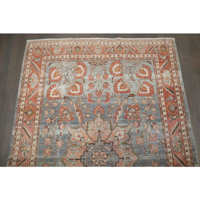 Early 20th Century Persian Sarouk Intermediate Medallion Rug - 4'8" x 7' For Sale - Image 9 of 9