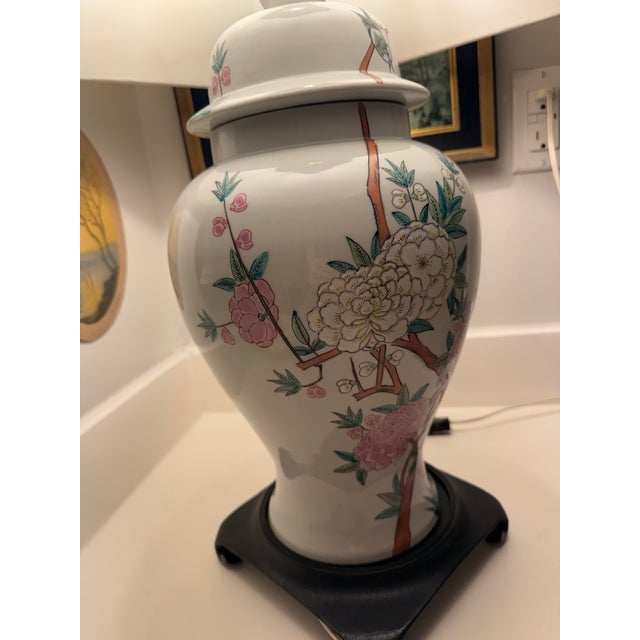 Mid 20th Century Mid 20th Century Chinoiserie Floral Porcelain Vase Table Lamp. For Sale - Image 5 of 10
