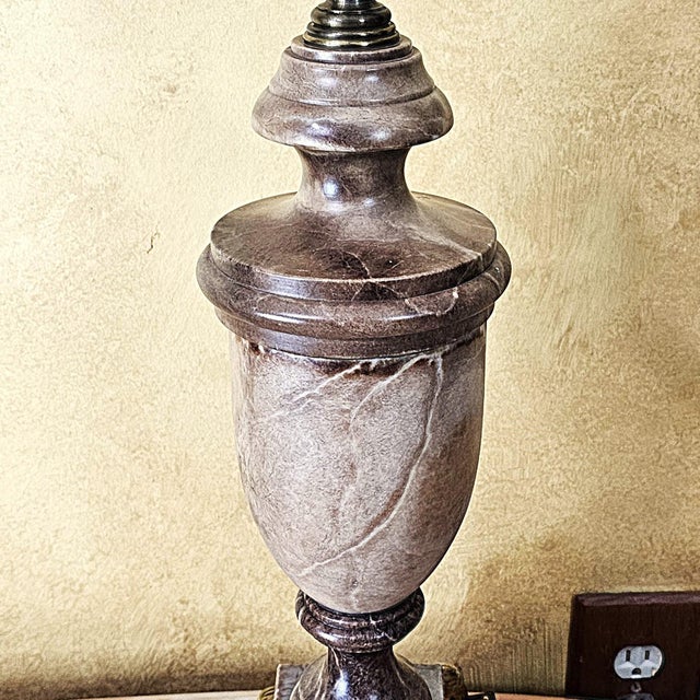 Late 20th Century Vintage Alabaster Urn Table Lamp in Neoclassical Style – 28” For Sale - Image 5 of 18