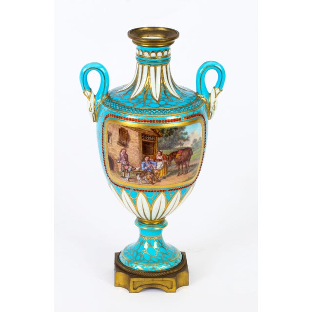19th Century French Porcelain Urns, Set of 2 For Sale - Image 11 of 18