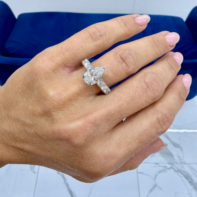 Silver 10k White Gold Igi 4.26ctw Pear Shape Lab Grown Diamond Halo Pave Engagement Ring, Size 7.25 For Sale - Image 8 of 8