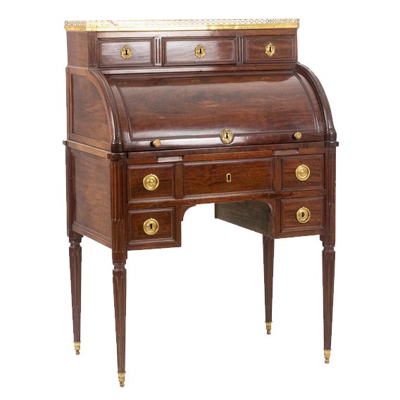 18th Century Secretary in Mahogany For Sale