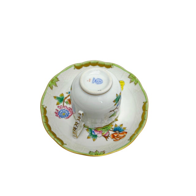 1960s Queen Victoria 707 Cup and Saucer from Herend Hungary, 1960s, Set of 2 For Sale - Image 5 of 11
