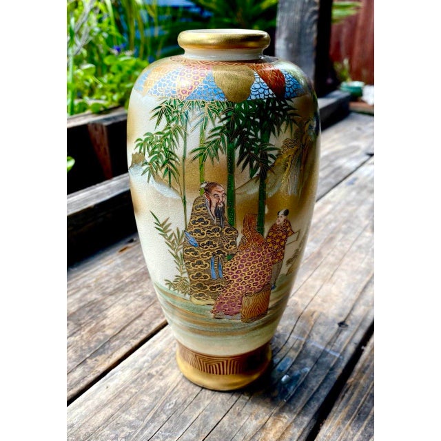 Ceramic Pair of Antique Japanese Satsuma Kōzan Vases Depicting the Seven Lucky Gods (Shichifukujin) For Sale - Image 7 of 18