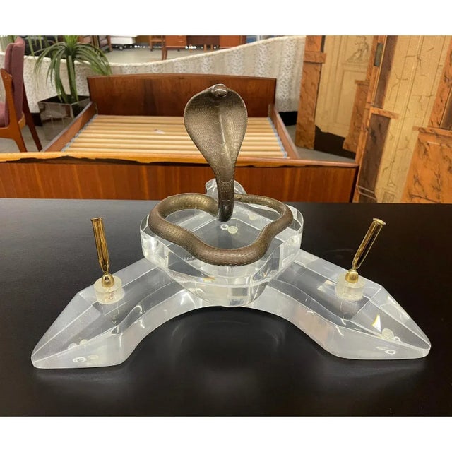 1970s Signed Vintage Brass and Lucite Cobra Snake Double Pen Caddy For Sale - Image 5 of 8