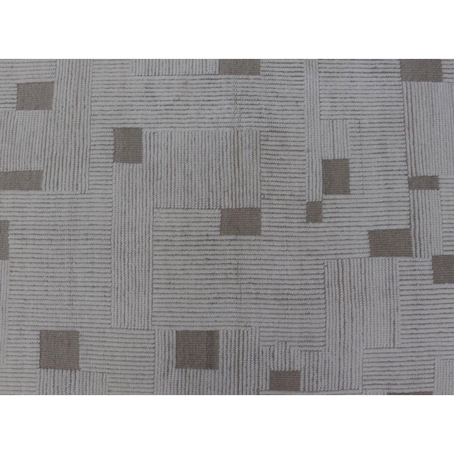 Modern Modern Gallery Rug With Subtle Grid Design in Soft Ivory and Taupe 5'4 X 12'8 For Sale - Image 3 of 11