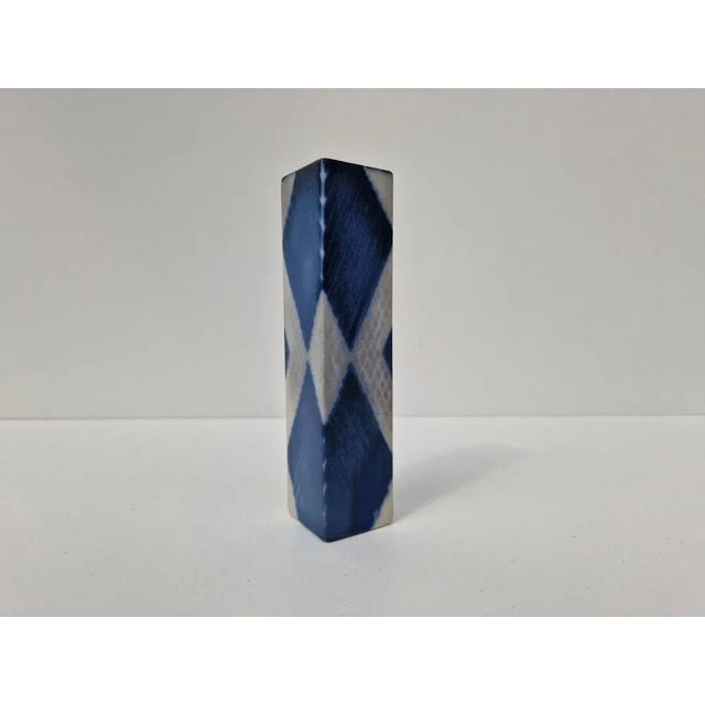 Karl Scheid Studio Ceramic, Blue/White Graphic Pattern. Under the workshop brand and 94. top condition This piece has an...
