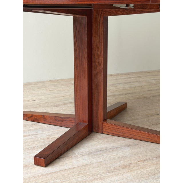 1960s Danish Modern Rosewood Extension Dining Table by Heltborg Møbler, Attributed to John Mortensen For Sale - Image 5 of 12