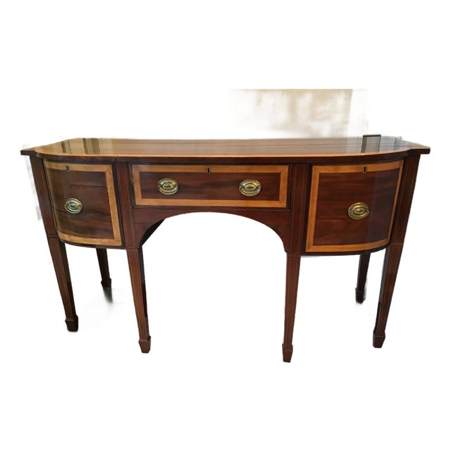 1710 Traditional Dining Room Sideboard For Sale
