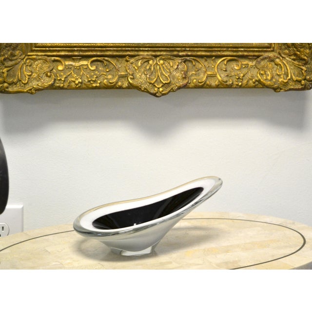 Flygsfors 1956 Paul Kedelv Flygsfors Coquille Glass Bowl Triple Encases Black White Clear For Sale - Image 4 of 12
