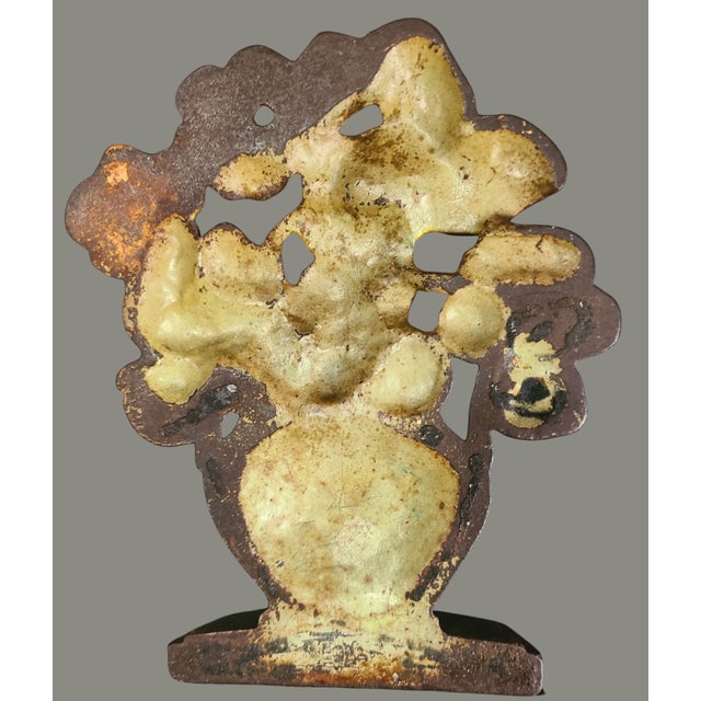 Metal Antique Hubley #105 "Poppies in Vase" Painted Cast Iron Doorstop For Sale - Image 7 of 10