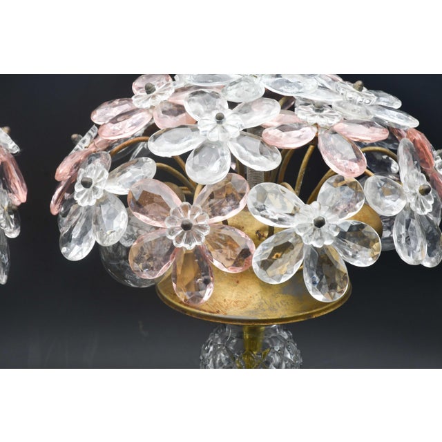 Set of 2 Larg Table Lamp Crystal Glass Flower Pink and Crystal, Brass Base, 1960 For Sale - Image 4 of 11