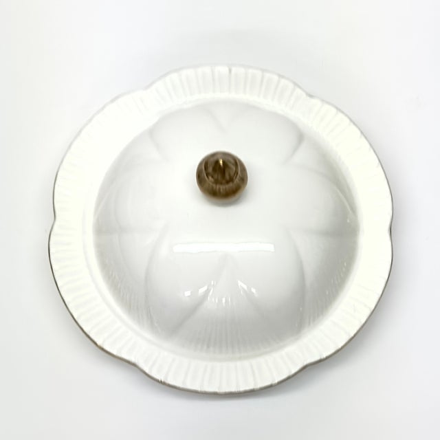 English Pristine Gold-Embellished Bone China Butter Dish by Shelley England For Sale - Image 3 of 9