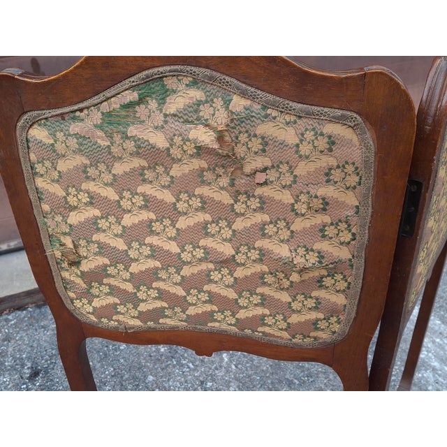 Early 20th Century Louis XV Style Carved Walnut Two-Fold Small Screen For Sale - Image 9 of 10
