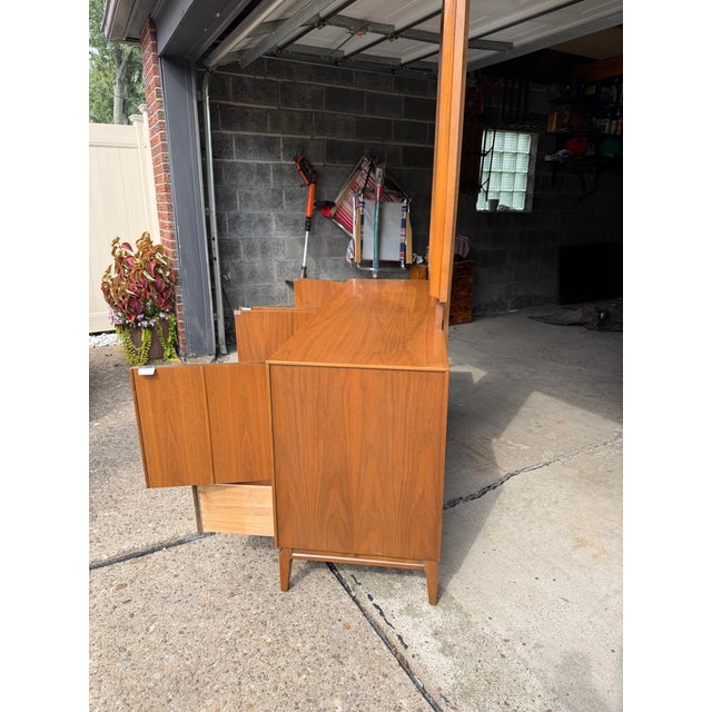 Mid-Century Modern Vintage 1959 Red Lion Mid-Century Modern Walnut Dresser / Credenza & Mirror For Sale - Image 3 of 6