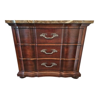 1990s Bernhardt Bachelor's Chest/Nightstand For Sale