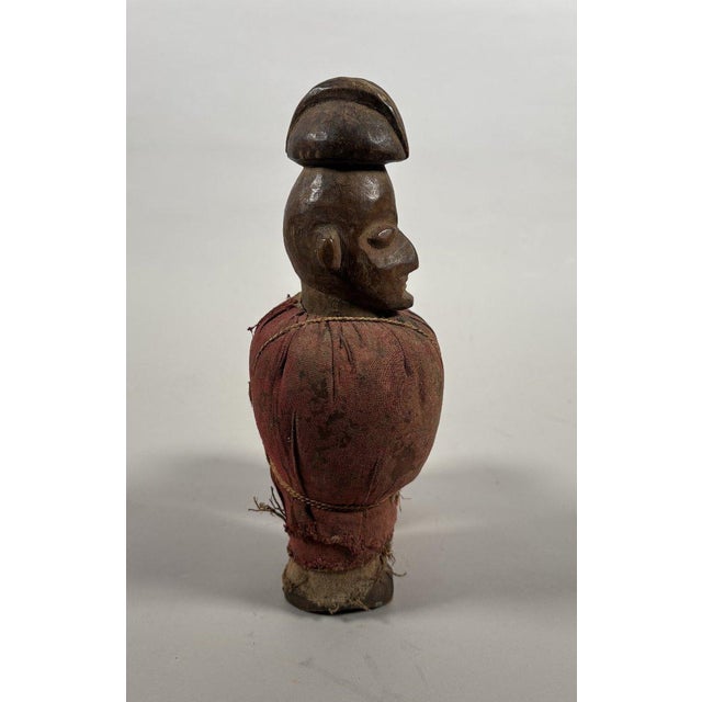 Mpwau reliquary statuette, Teke, Republic of Congo. This Matomba figurine is intended to treat sleeping sickness. It...
