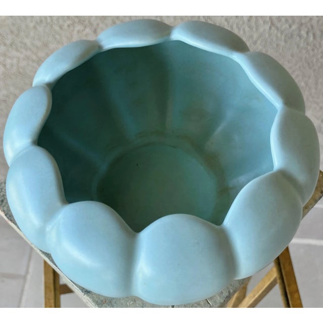 Circa 1950 Camark Pottery Style# 620 Earthenware Matte Bluish-Green Lotus Cachepot For Sale In Austin - Image 6 of 9
