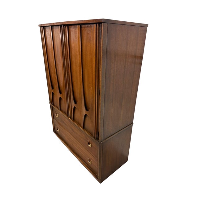 Mid-Century Modern Mid-Century Modern Broyhill Brasilia II Walnut Armoire For Sale - Image 3 of 10