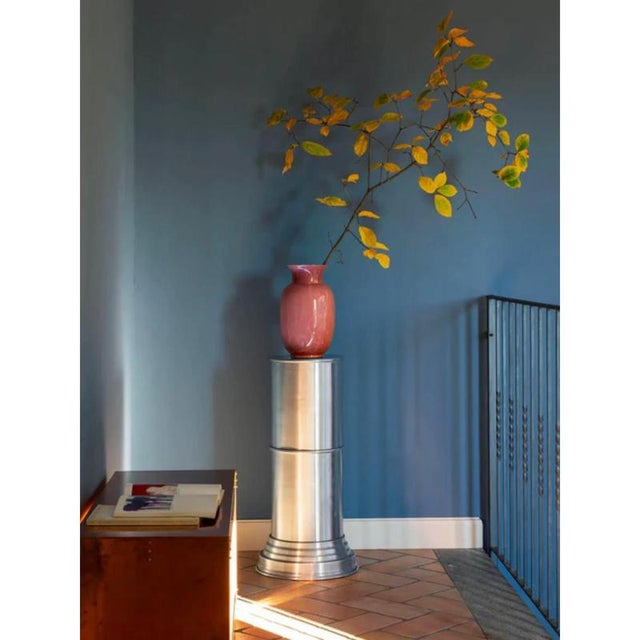 Metal RL 09 Cylindrical Pedestal in Mirror-Polished Aluminum by Caspal For Sale - Image 7 of 9