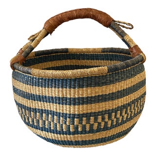 Large African Bolga Ghana Market Basket 16"-16" For Sale