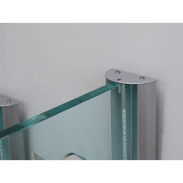 Mid-Century Modern Postmodern Icaro Wall Sconces in Glass and Aluminum by Carlo Forcolini for Artemide, 1980s, Set of 2 For Sale - Image 3 of 12