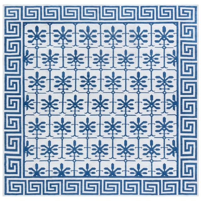 Modern Dhurrie White With Navy Blue Cotton Rug "Aegean Star" For Sale