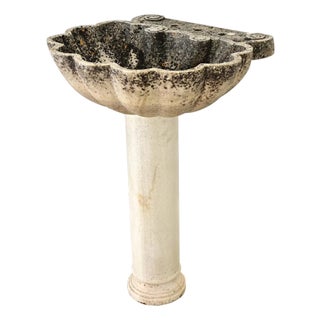 Portuguese 19th Century Carved Stone Pedestal Sink For Sale
