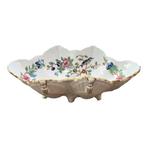Late 20th Century Aynsley Pembroke Bone China Scallop Shell Serving Bowl