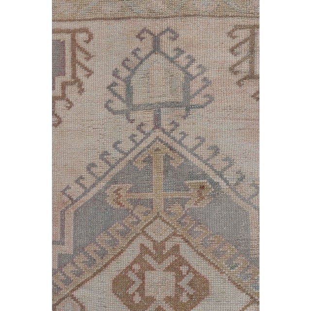 Turkish Vintage Circa 1940 Taupe Distressed Turkish Oushak Hand Knotted Wool Rug 4ft 1in X 6ft 9in For Sale - Image 3 of 12