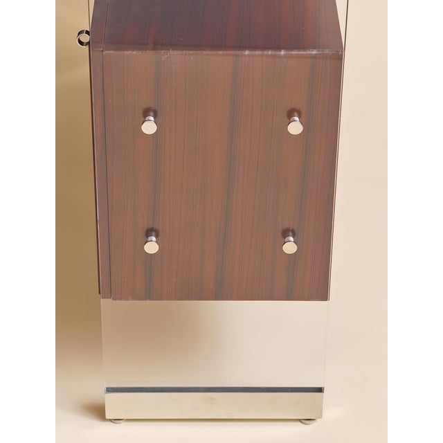 The 1990s MCM Style Wood and Lucite Console For Sale In Chicago - Image 6 of 8