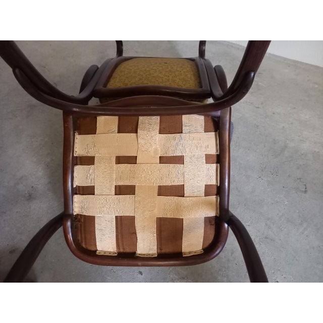 Late 19th Century No. 1 Chair by Michael Thonet for Thonet, 1870 For Sale - Image 5 of 6