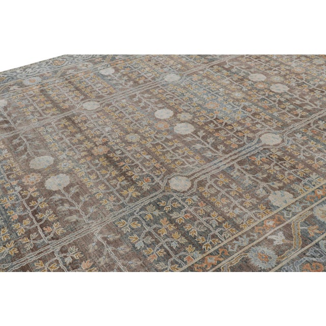 Looking for a custom size? For more information on customization capabilities, please reach out to custom@chairish.com....