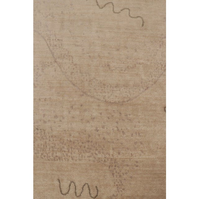 Contemporary Circle Abstract Wool Rug by Rug & Kilim, India For Sale In New York - Image 6 of 10