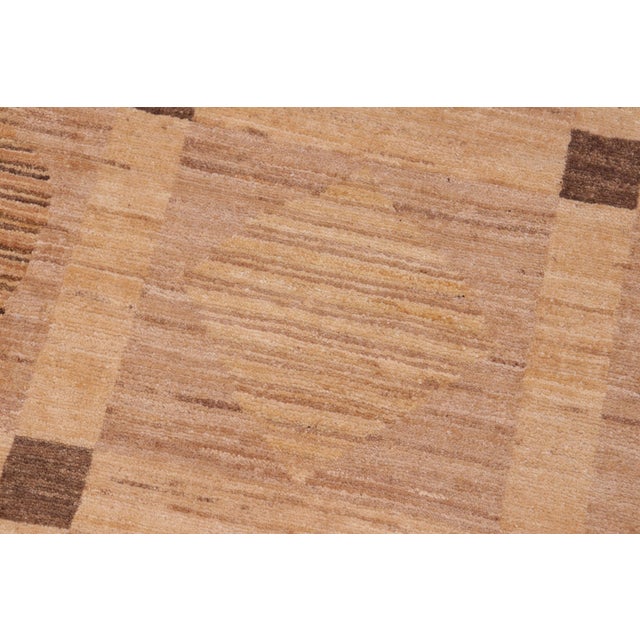 1990s Contemporary Gabbeh Tan/Brown Wool Rug - 6'0'' X 8'6'' For Sale - Image 5 of 10