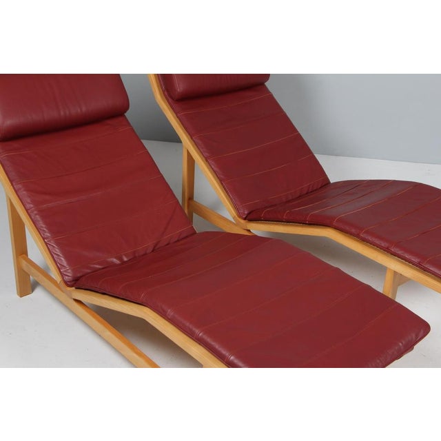Chaise Lounge in Leather by Rud Thygesen & Johnny Sørensen For Sale - Image 6 of 9