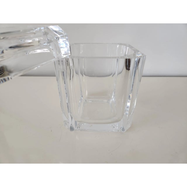 1990s Emerald Cut Lucite Ice Bucket For Sale - Image 4 of 8