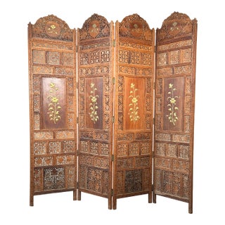 Early 20th Century Anglo-Indian Carved Teak Four-Panel Screen With Applied Brass Floral Decoration For Sale