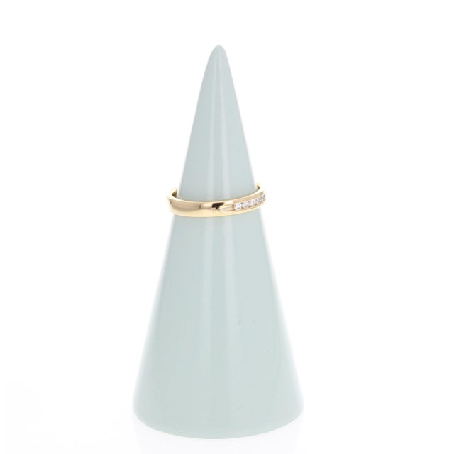 Classic Diamond Wedding Band .20cttw 14K Yellow Gold, Size 9 For Sale - Image 4 of 4