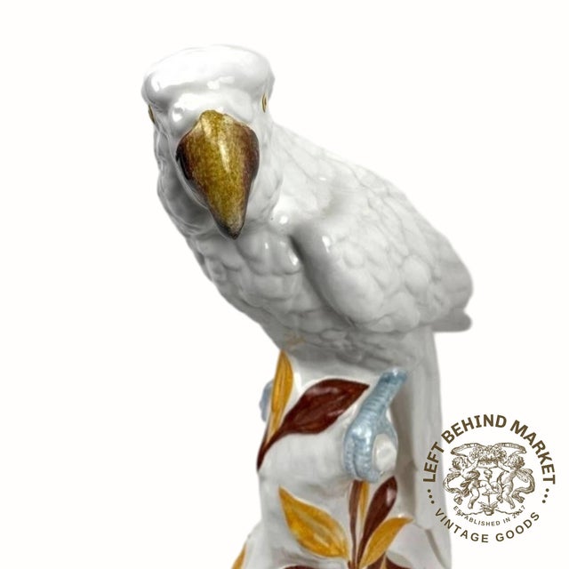 1980s Pair of 1980s Vintage Hand-Painted Porcelain Two Dove Birds Parrots Sculpture, Italy For Sale - Image 5 of 6