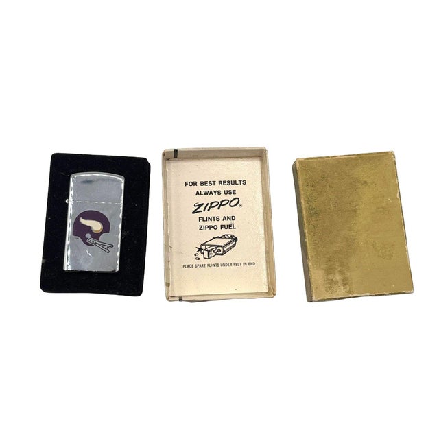 Mid-Century Modern 1970s Minnesota Vikings Vintage Zippo Slim Lighter With Original Box For Sale - Image 3 of 8