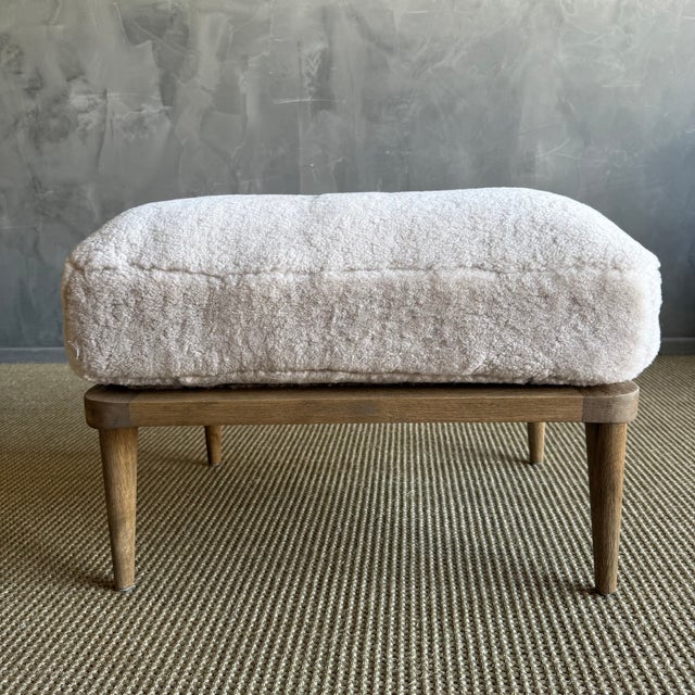 26" W x 22" D x 11" H (18.5" Seat Height) Leg Height: 9.5 Finish: D109 Montana Brown Species: Oak Frances White Oak...