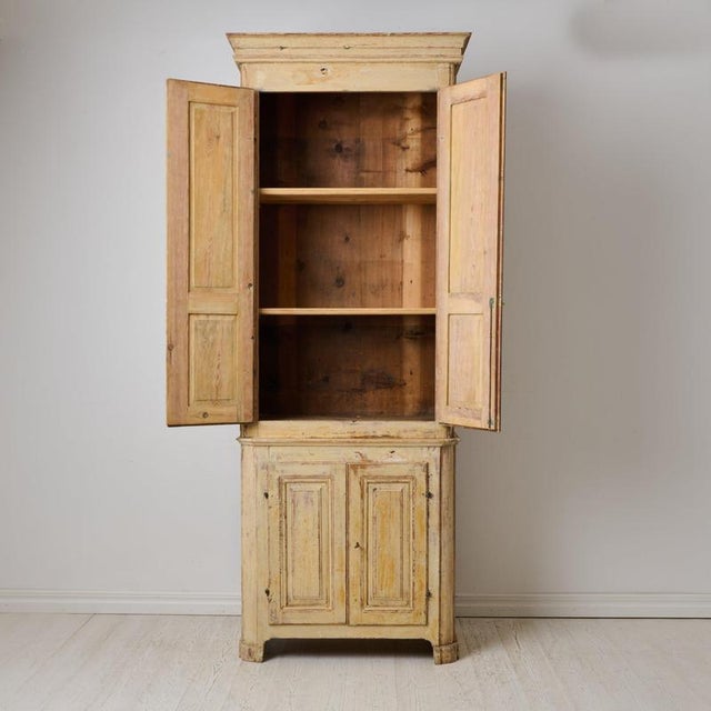 Antique Tall Narrow Pine Cabinet, Northern Sweden, 1810 For Sale - Image 3 of 13